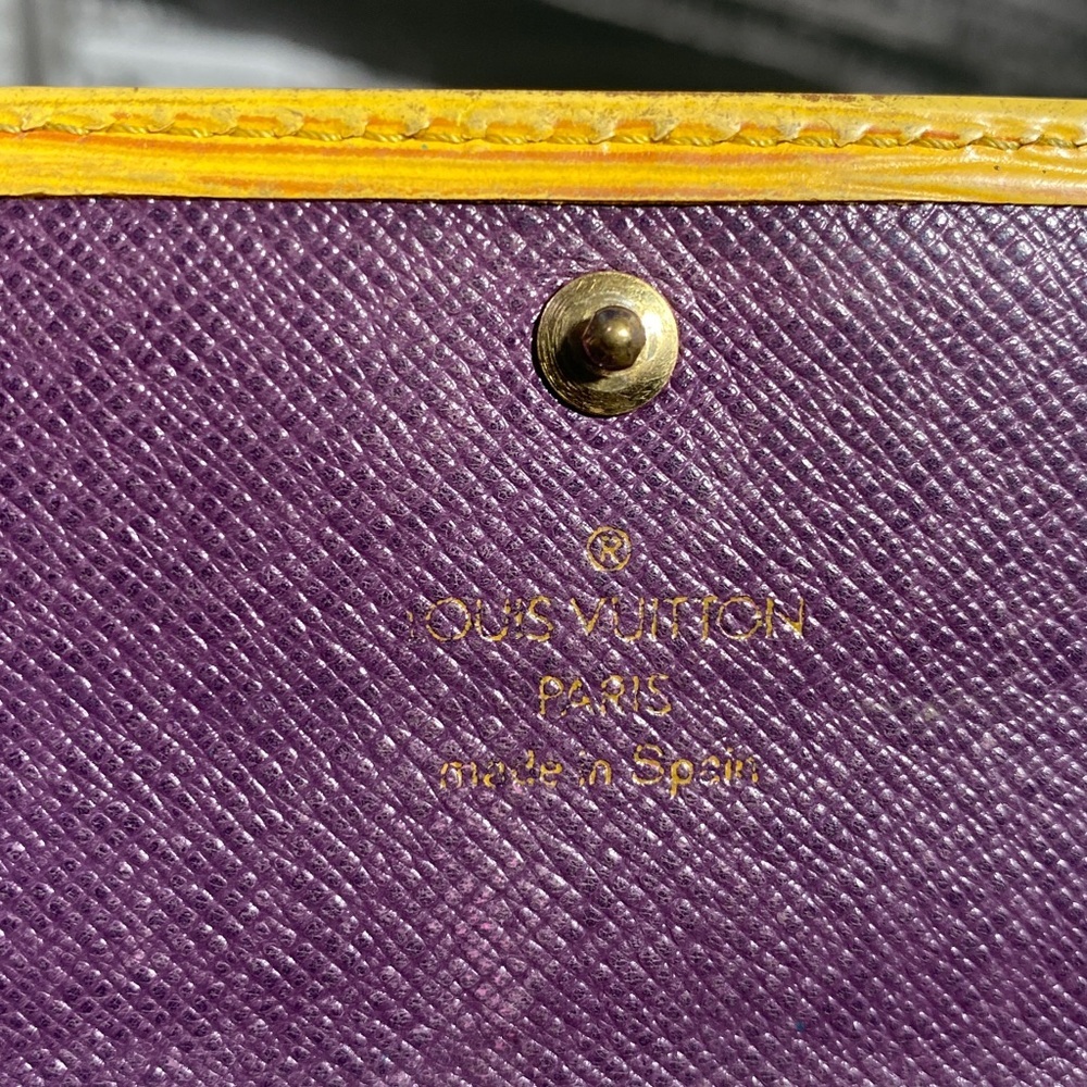 Authentic Louis Vuitton Yellow Epi Leather Sarah Wallet - Picture 8 of 15